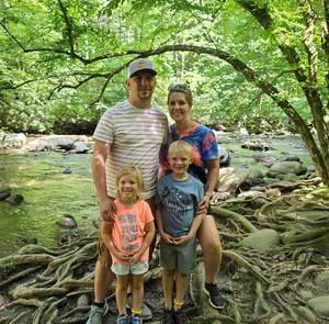 Meet your Posher, Jesseand